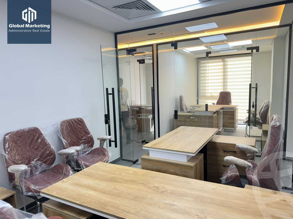 https://aqarmap.com.eg/ar/listing/6147581-for-rent-cairo-new-cairo-compounds-hyde-park-centre-ville-hyde-park
