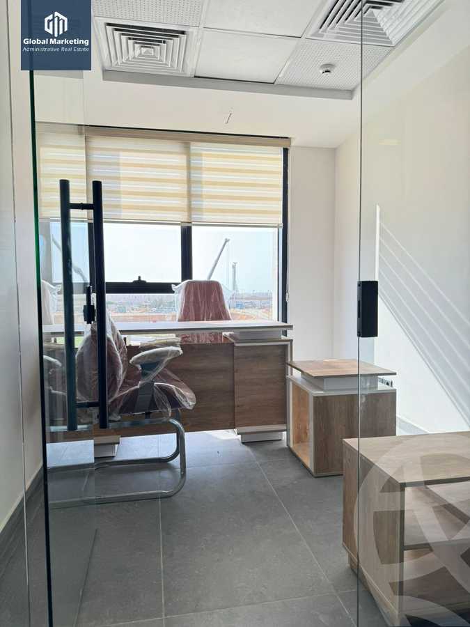 https://aqarmap.com.eg/ar/listing/6147581-for-rent-cairo-new-cairo-compounds-hyde-park-centre-ville-hyde-park