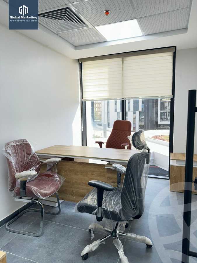 https://aqarmap.com.eg/ar/listing/6147581-for-rent-cairo-new-cairo-compounds-hyde-park-centre-ville-hyde-park