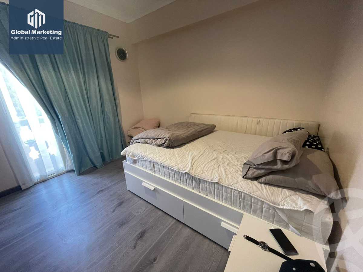 https://aqarmap.com.eg/ar/listing/6151632-for-rent-cairo-new-cairo-compounds-hyde-park-centre-ville-hyde-park