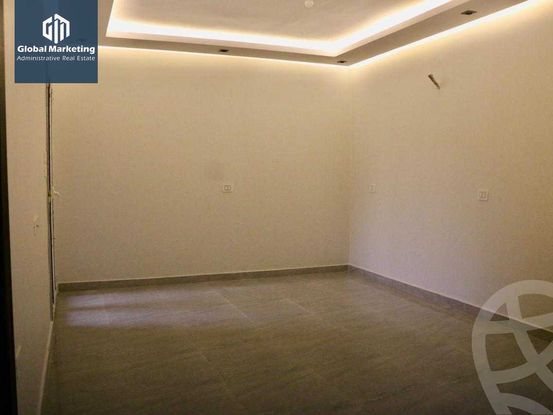 https://aqarmap.com.eg/ar/listing/6152286-for-rent-cairo-new-cairo-compounds-mountain-view-hyde-park