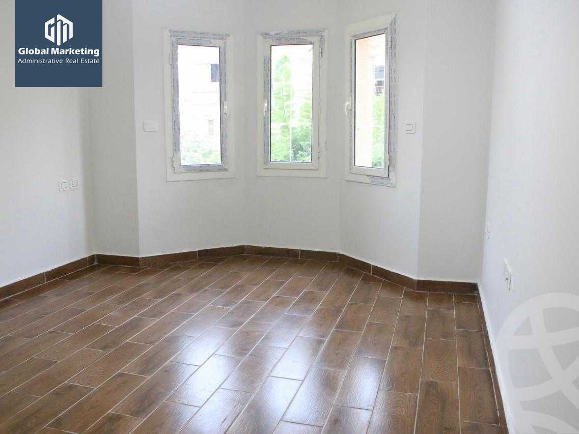 https://aqarmap.com.eg/ar/listing/6152286-for-rent-cairo-new-cairo-compounds-mountain-view-hyde-park