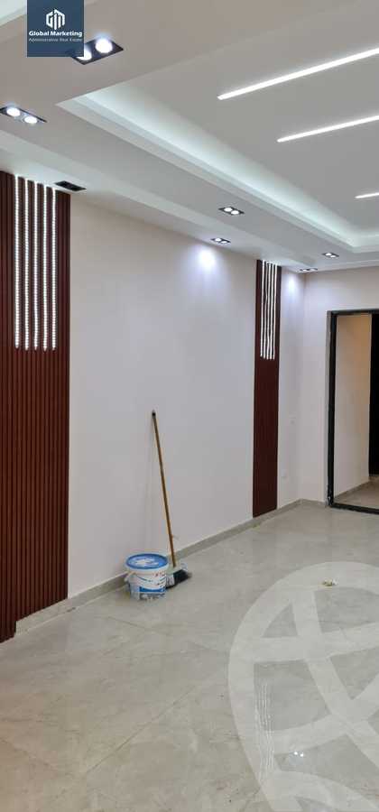 https://aqarmap.com.eg/ar/listing/6153880-for-rent-cairo-new-cairo-compounds-lakeview-residence
