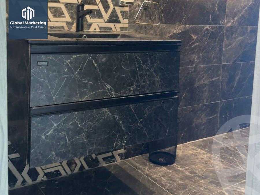 https://aqarmap.com.eg/ar/listing/6154098-for-rent-cairo-new-cairo-compounds-hyde-park-centre-ville-hyde-park