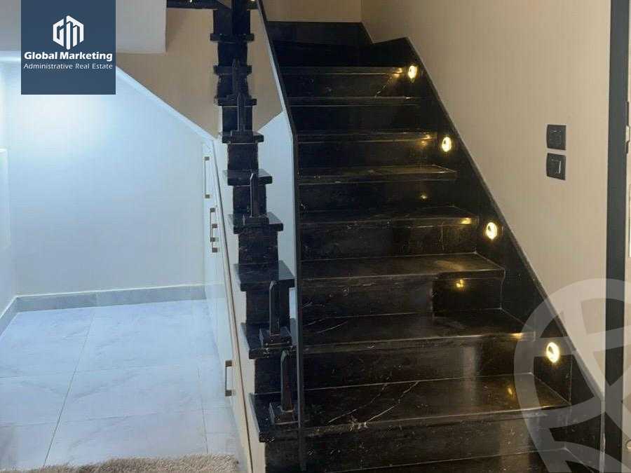 https://aqarmap.com.eg/ar/listing/6154098-for-rent-cairo-new-cairo-compounds-hyde-park-centre-ville-hyde-park