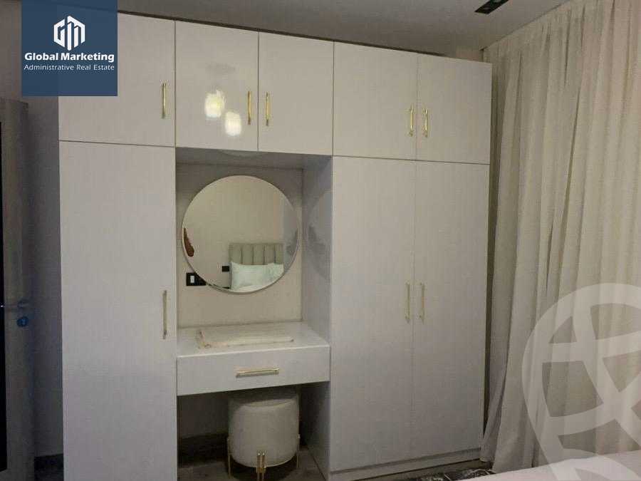 https://aqarmap.com.eg/ar/listing/6154098-for-rent-cairo-new-cairo-compounds-hyde-park-centre-ville-hyde-park