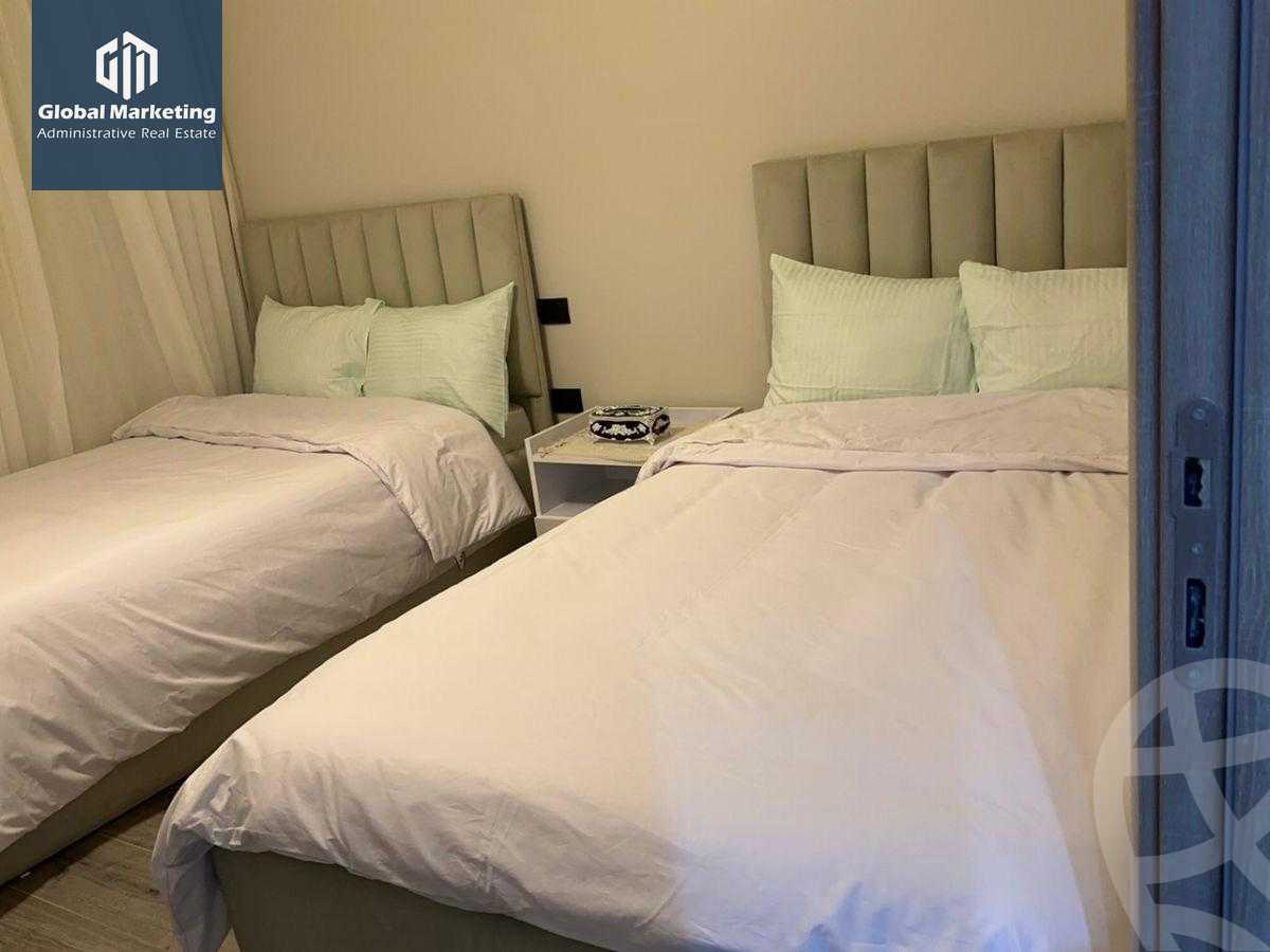 https://aqarmap.com.eg/ar/listing/6154098-for-rent-cairo-new-cairo-compounds-hyde-park-centre-ville-hyde-park