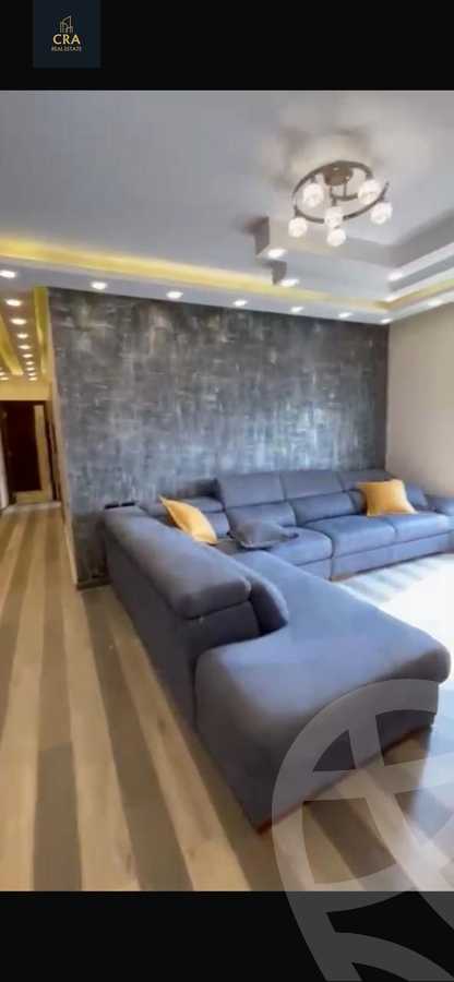 https://aqarmap.com.eg/ar/listing/6130106-for-rent-cairo-new-cairo-compounds-mountain-view-hyde-park