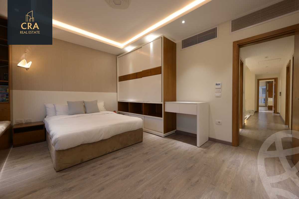 https://aqarmap.com.eg/ar/listing/6216547-for-rent-cairo-new-cairo-compounds-hyde-park-centre-ville-hyde-park