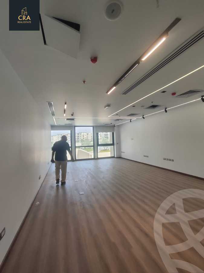 https://aqarmap.com.eg/ar/listing/6228345-for-rent-cairo-new-cairo-compounds-mivida-mivida-business-park-emaar