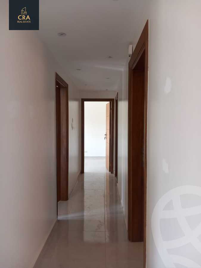 https://aqarmap.com.eg/ar/listing/6234039-for-rent-cairo-new-cairo-compounds-hyde-park-centre-ville-hyde-park