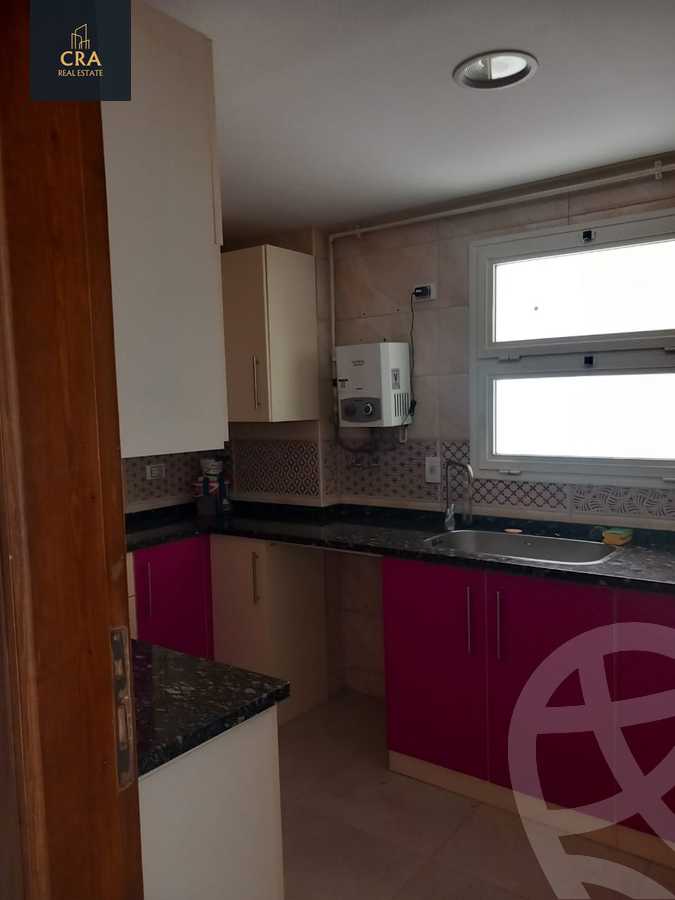 https://aqarmap.com.eg/ar/listing/6234039-for-rent-cairo-new-cairo-compounds-hyde-park-centre-ville-hyde-park