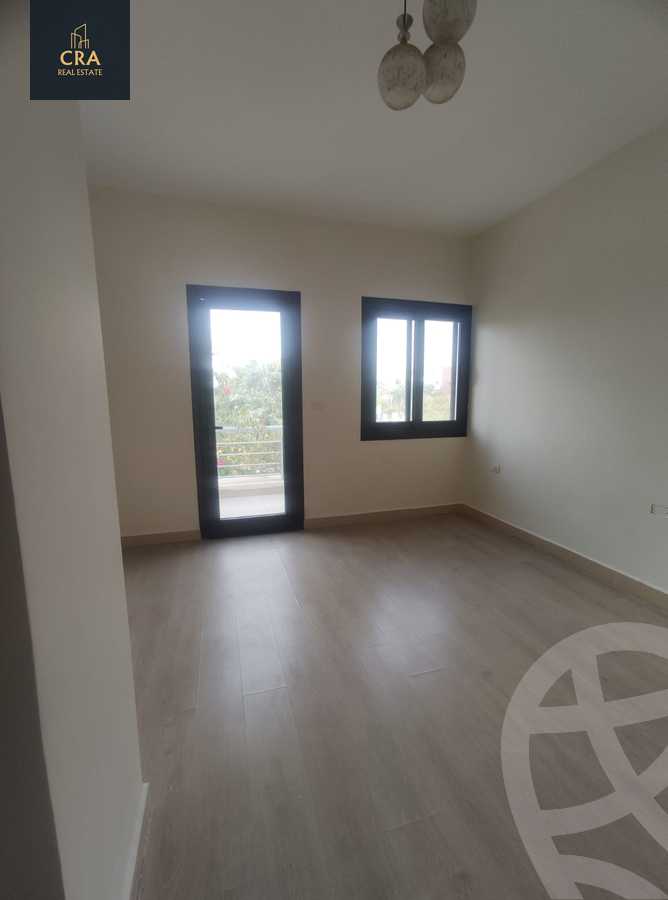 https://aqarmap.com.eg/ar/listing/6300648-for-rent-cairo-new-cairo-compounds-hyde-park-centre-ville-hyde-park