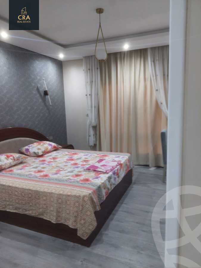 https://aqarmap.com.eg/ar/listing/6313648-for-rent-cairo-new-cairo-compounds-hyde-park-centre-ville-hyde-park