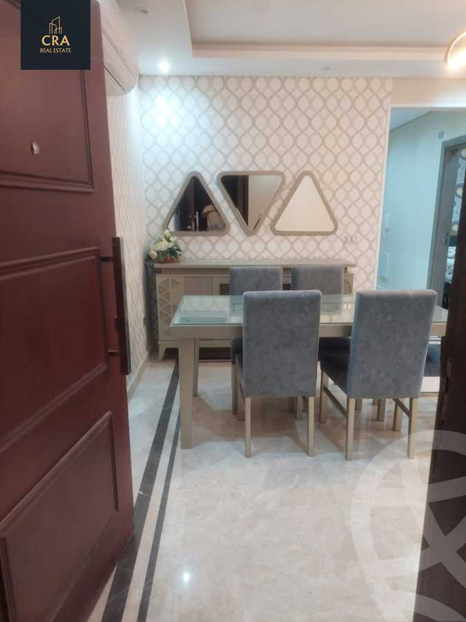https://aqarmap.com.eg/ar/listing/6313648-for-rent-cairo-new-cairo-compounds-hyde-park-centre-ville-hyde-park