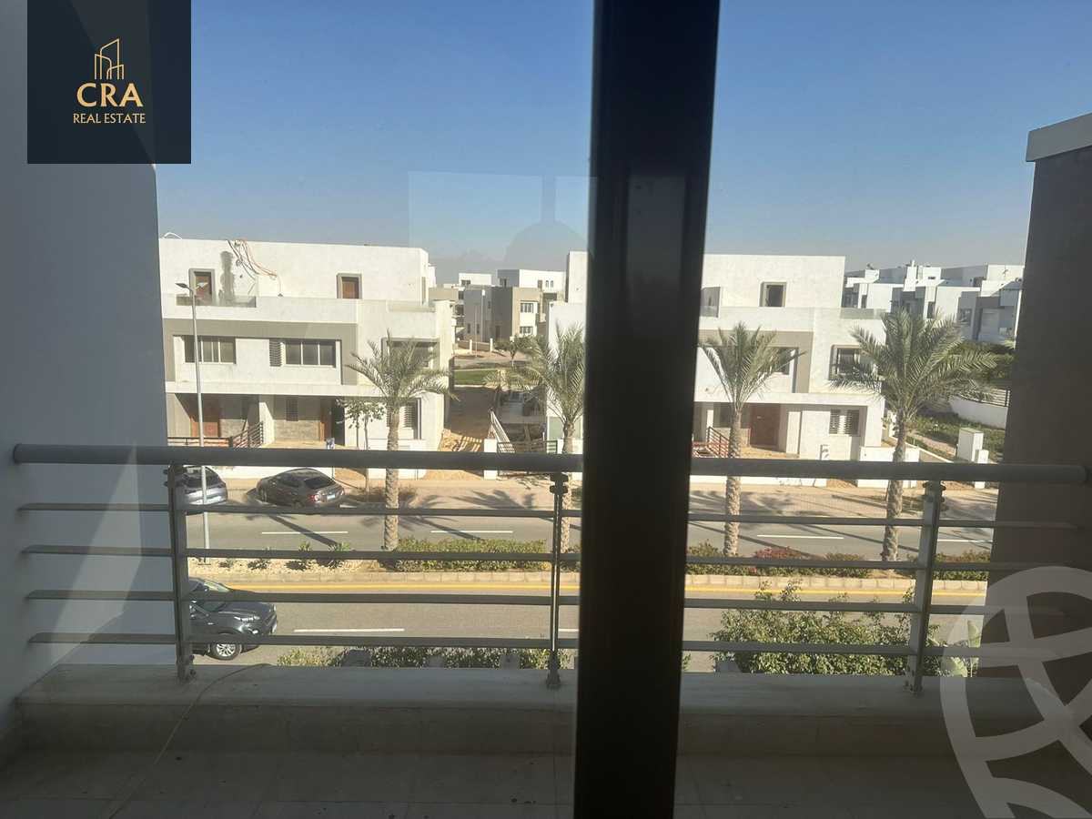 https://aqarmap.com.eg/ar/listing/6593049-for-rent-cairo-new-cairo-compounds-hyde-park-centre-ville-hyde-park