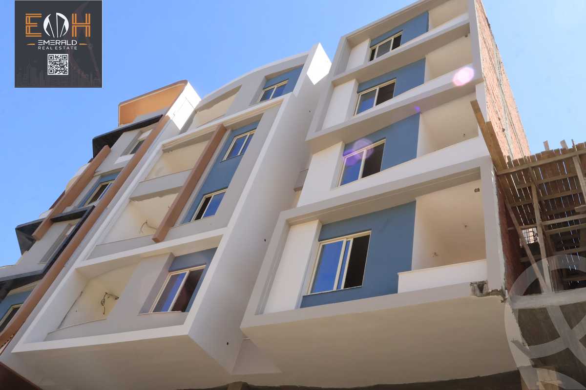 https://aqarmap.com.eg/ar/listing/5988262-for-sale-red-sea-hurghada-resorts-iconic-resort-emperor
