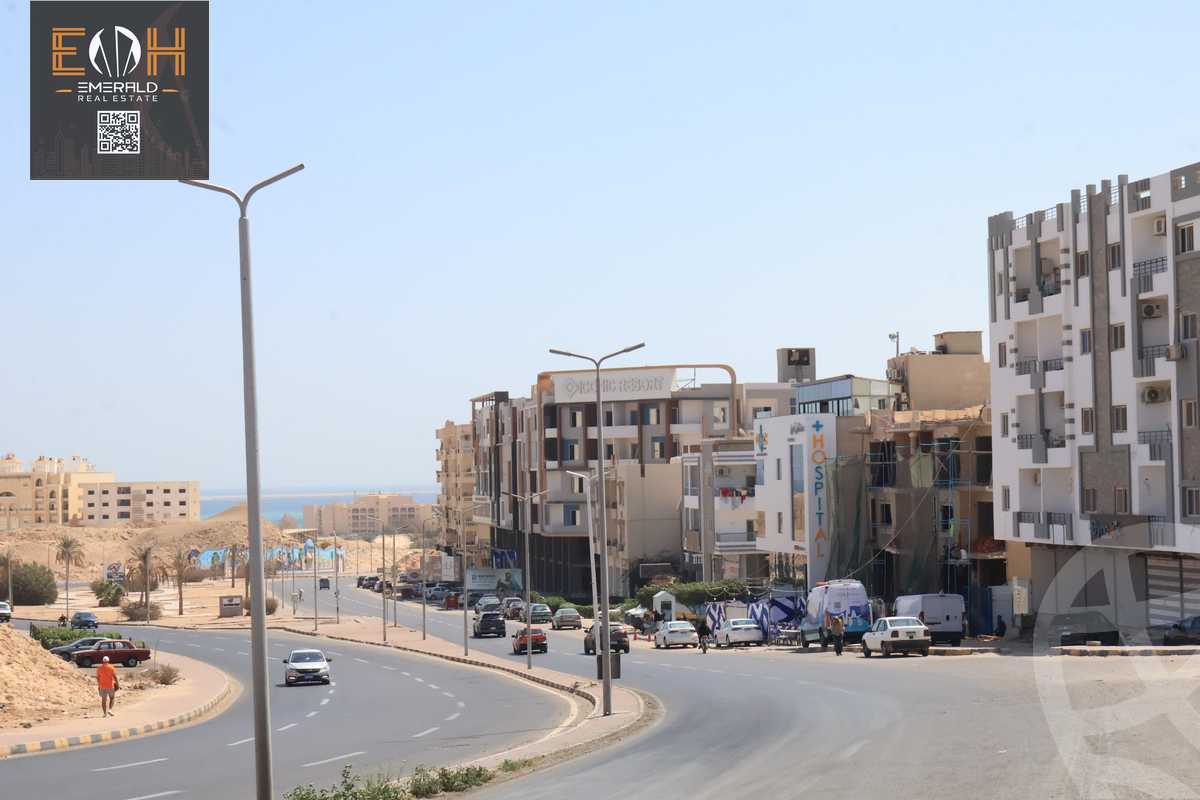 https://aqarmap.com.eg/ar/listing/5997753-for-sale-red-sea-hurghada-resorts-iconic-resort-emperor