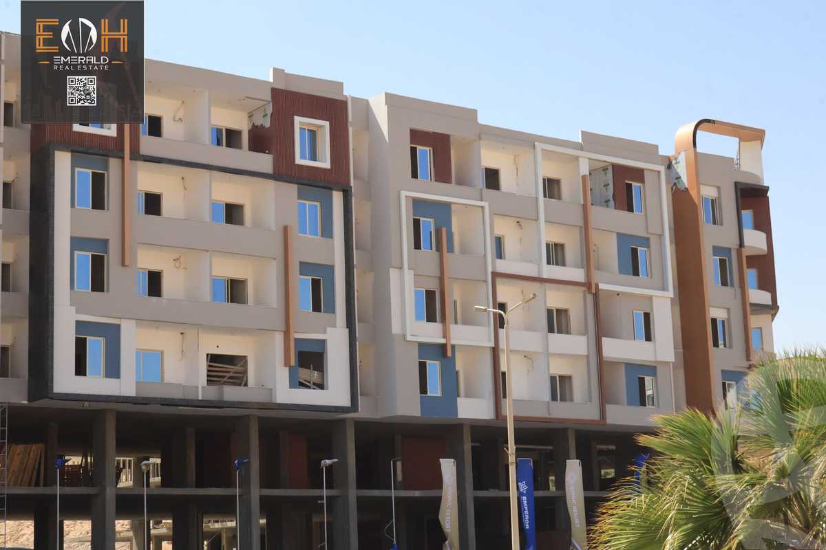 https://aqarmap.com.eg/ar/listing/5997756-for-sale-red-sea-hurghada-resorts-iconic-resort-emperor