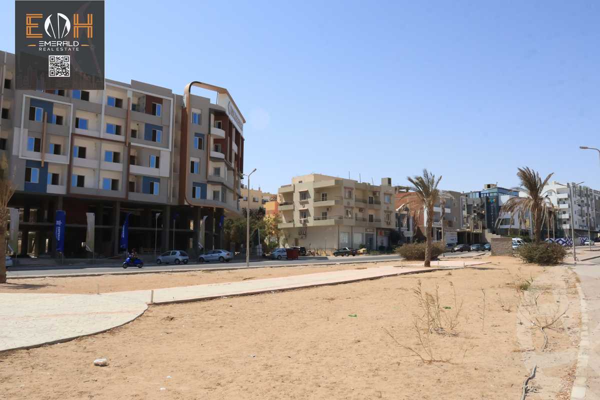 https://aqarmap.com.eg/en/listing/6020837-for-sale-red-sea-hurghada-resorts-iconic-resort-emperor