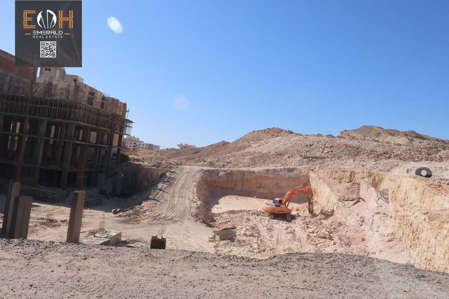 https://aqarmap.com.eg/ar/listing/6089127-for-sale-red-sea-el-hadba-sheraton-st