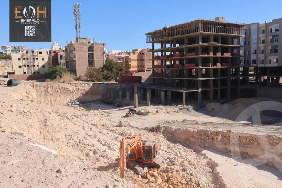 https://aqarmap.com.eg/ar/listing/6099237-for-sale-red-sea-hurghada-resorts-iconic-resort-emperor