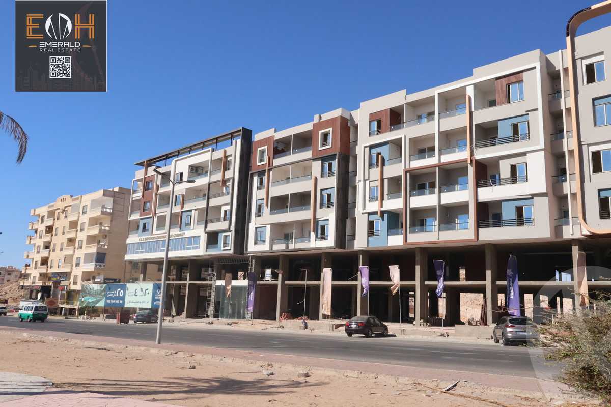 https://aqarmap.com.eg/ar/listing/6117222-for-sale-red-sea-hurghada-resorts-iconic-resort-emperor