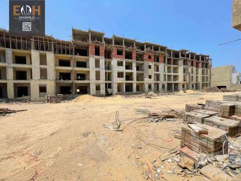 https://aqarmap.com.eg/en/listing/6123936-for-sale-red-sea-hurghada-resorts-platinum-resort