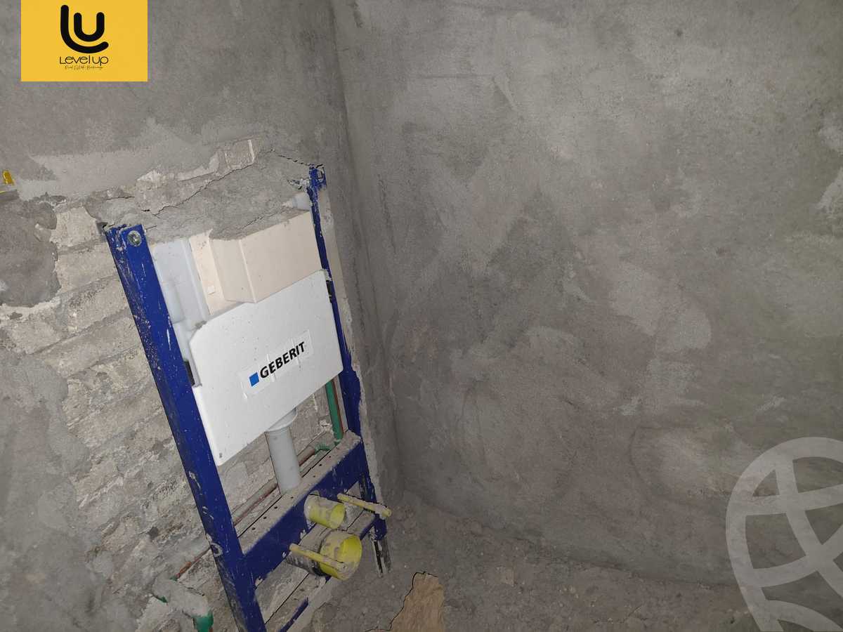 https://aqarmap.com.eg/ar/listing/5275196-for-sale-cairo-new-cairo-compounds-mountain-view-hyde-park