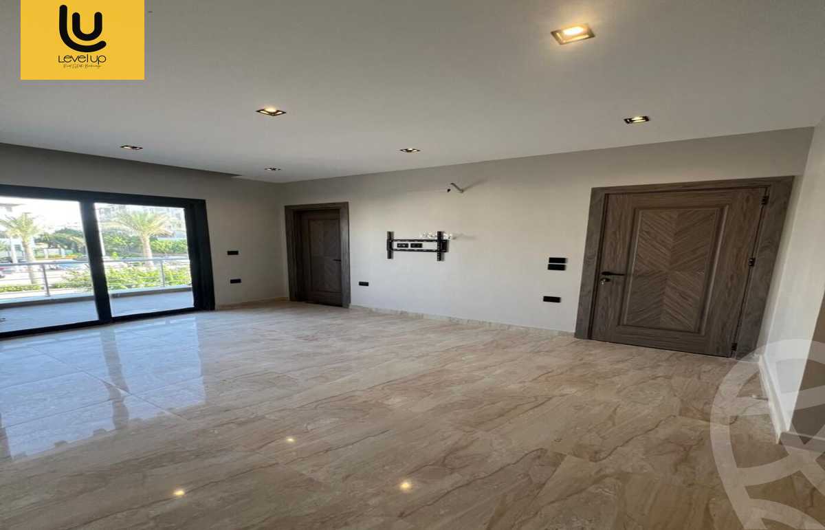 https://aqarmap.com.eg/ar/listing/5301922-for-rent-cairo-new-cairo-compounds-hyde-park-centre-ville-hyde-park