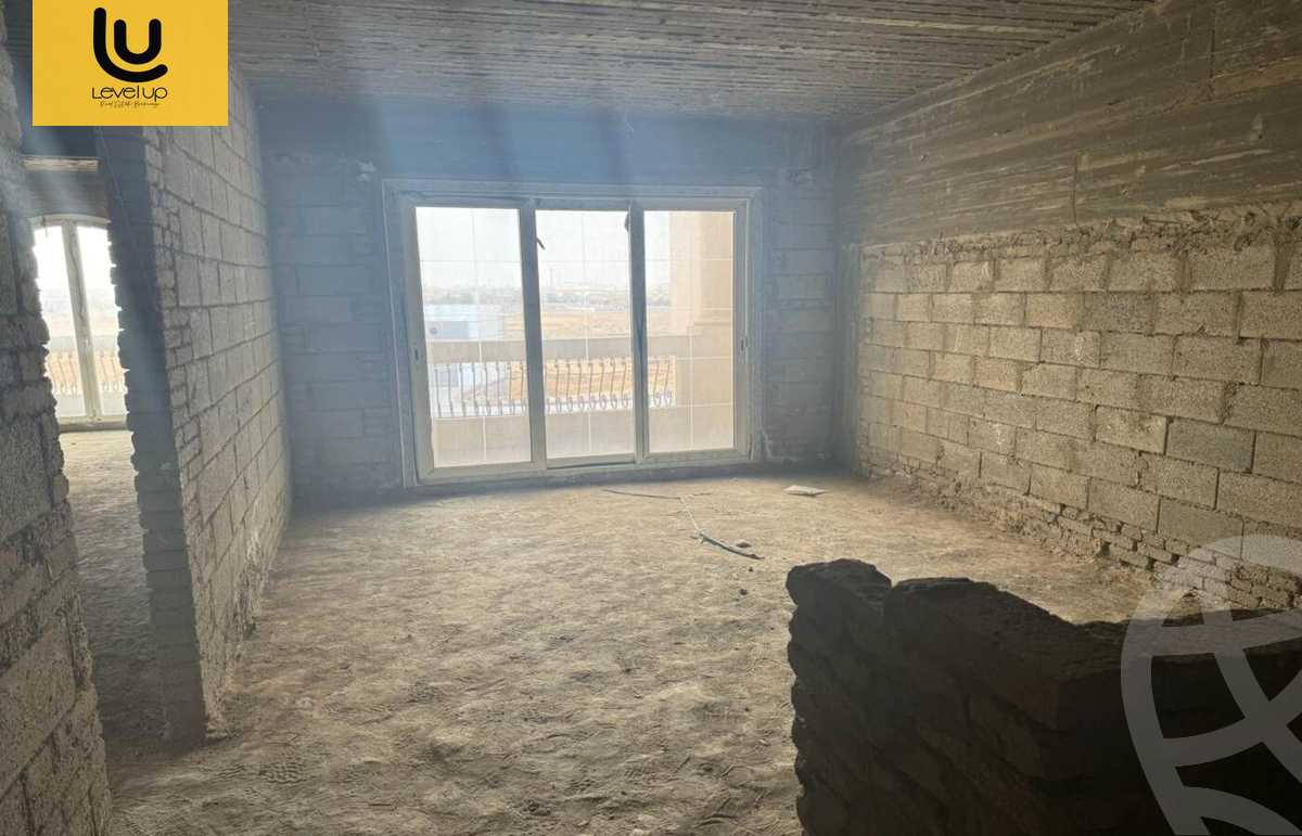 https://aqarmap.com.eg/ar/listing/5301998-for-sale-cairo-new-cairo-compounds-mountain-view-hyde-park