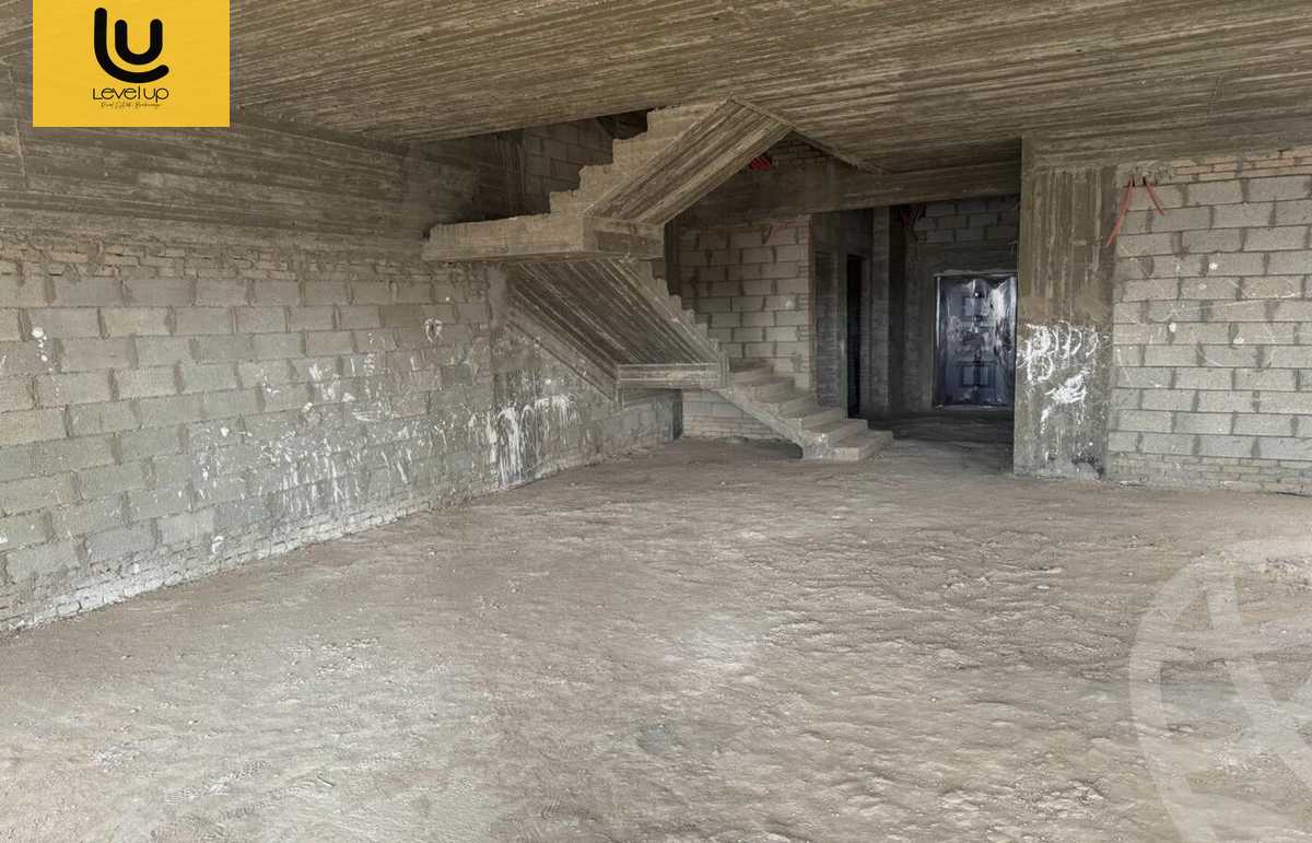 https://aqarmap.com.eg/ar/listing/5301998-for-sale-cairo-new-cairo-compounds-mountain-view-hyde-park