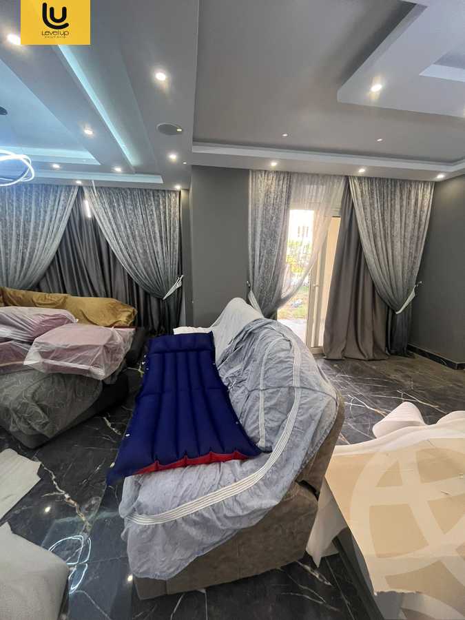 https://aqarmap.com.eg/en/listing/5302268-for-sale-cairo-new-cairo-compounds-stwn-ryzydns-by-ar-y-llttwyr
