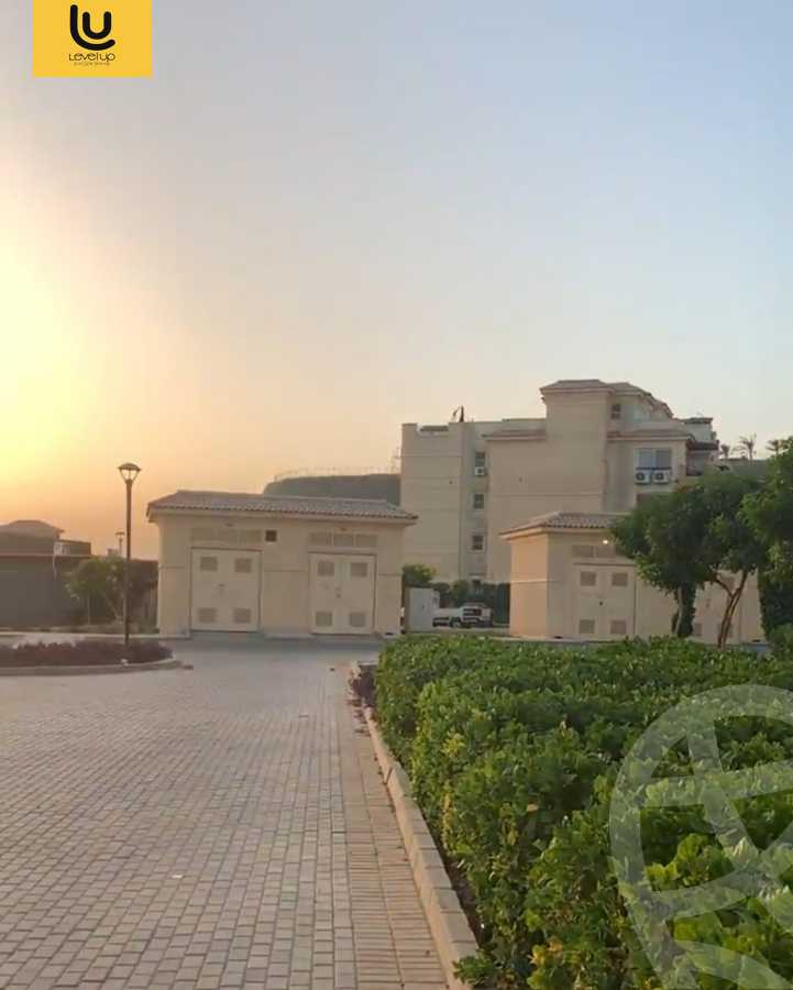 https://aqarmap.com.eg/en/listing/5302329-for-sale-cairo-new-cairo-compounds-stwn-ryzydns-by-ar-y-llttwyr