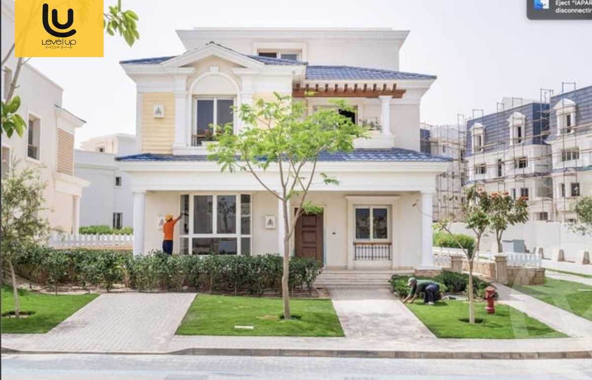 https://aqarmap.com.eg/ar/listing/5305259-for-sale-cairo-new-cairo-compounds-mountain-view-hyde-park