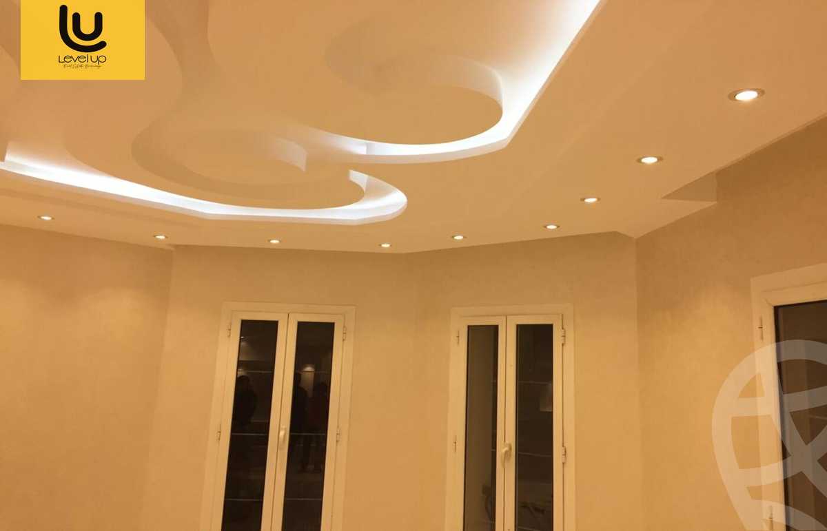 https://aqarmap.com.eg/ar/listing/5326109-for-sale-cairo-new-cairo-compounds-mountain-view-hyde-park