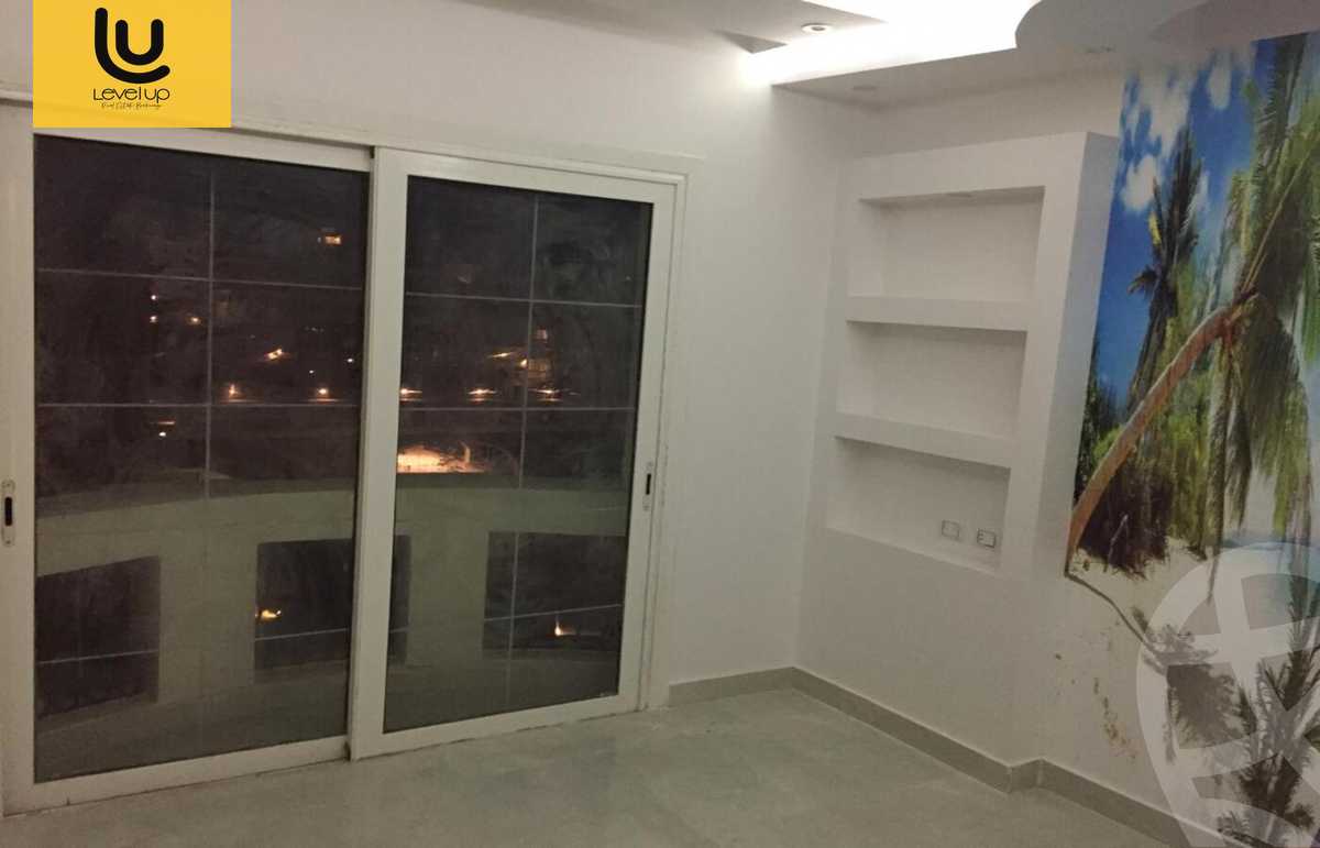 https://aqarmap.com.eg/ar/listing/5326109-for-sale-cairo-new-cairo-compounds-mountain-view-hyde-park