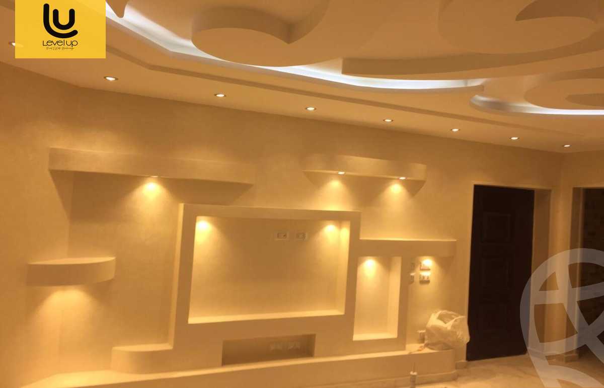 https://aqarmap.com.eg/ar/listing/5326109-for-sale-cairo-new-cairo-compounds-mountain-view-hyde-park