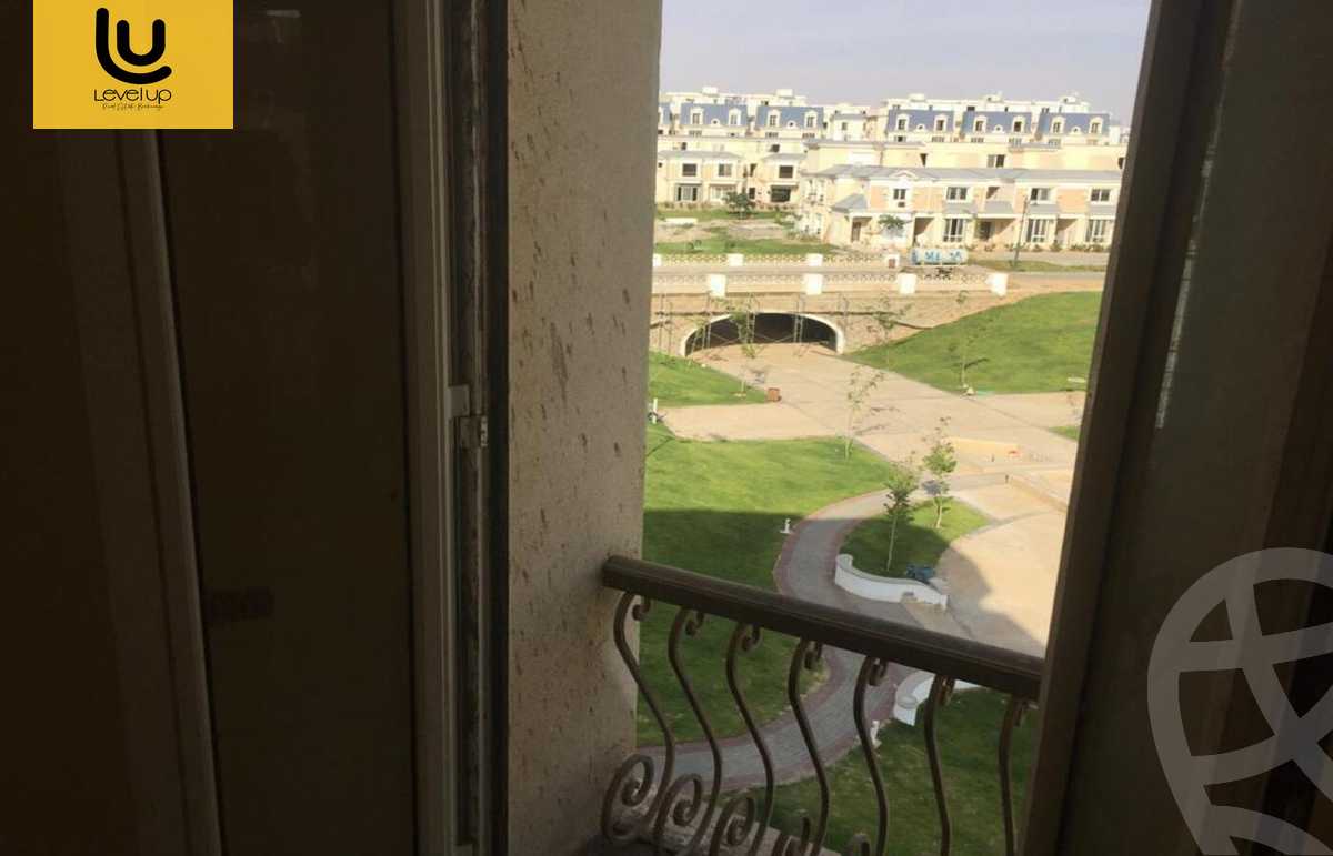 https://aqarmap.com.eg/ar/listing/5326109-for-sale-cairo-new-cairo-compounds-mountain-view-hyde-park