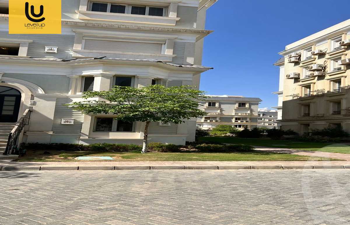 https://aqarmap.com.eg/ar/listing/5328807-for-sale-cairo-new-cairo-compounds-mountain-view-hyde-park