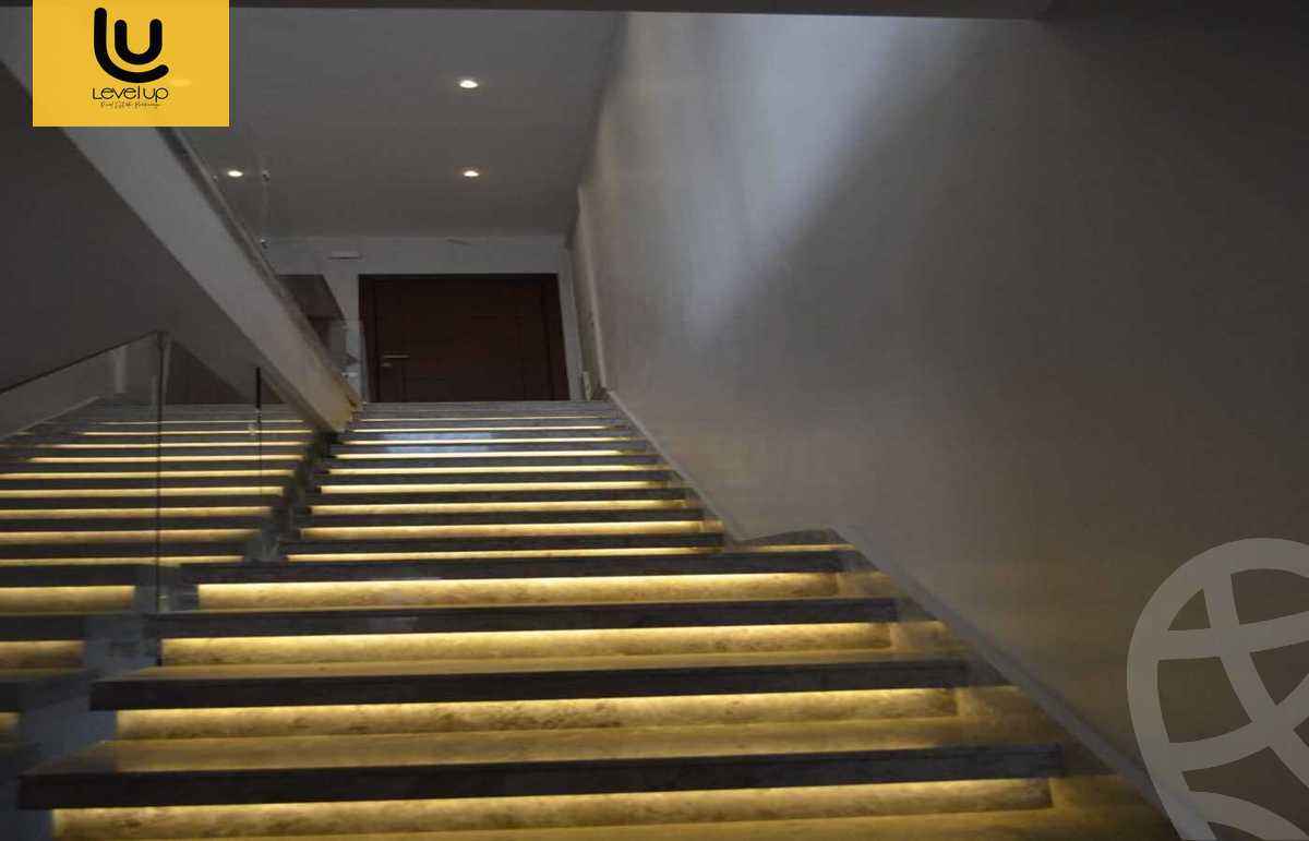 https://aqarmap.com.eg/en/listing/5328950-for-rent-cairo-new-cairo-compounds-hyde-park-centre-ville-hyde-park