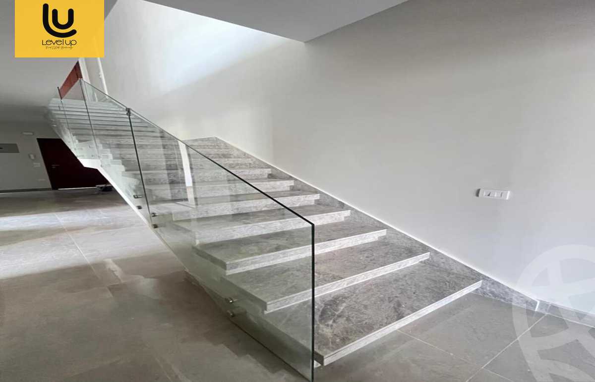 https://aqarmap.com.eg/en/listing/5328950-for-rent-cairo-new-cairo-compounds-hyde-park-centre-ville-hyde-park