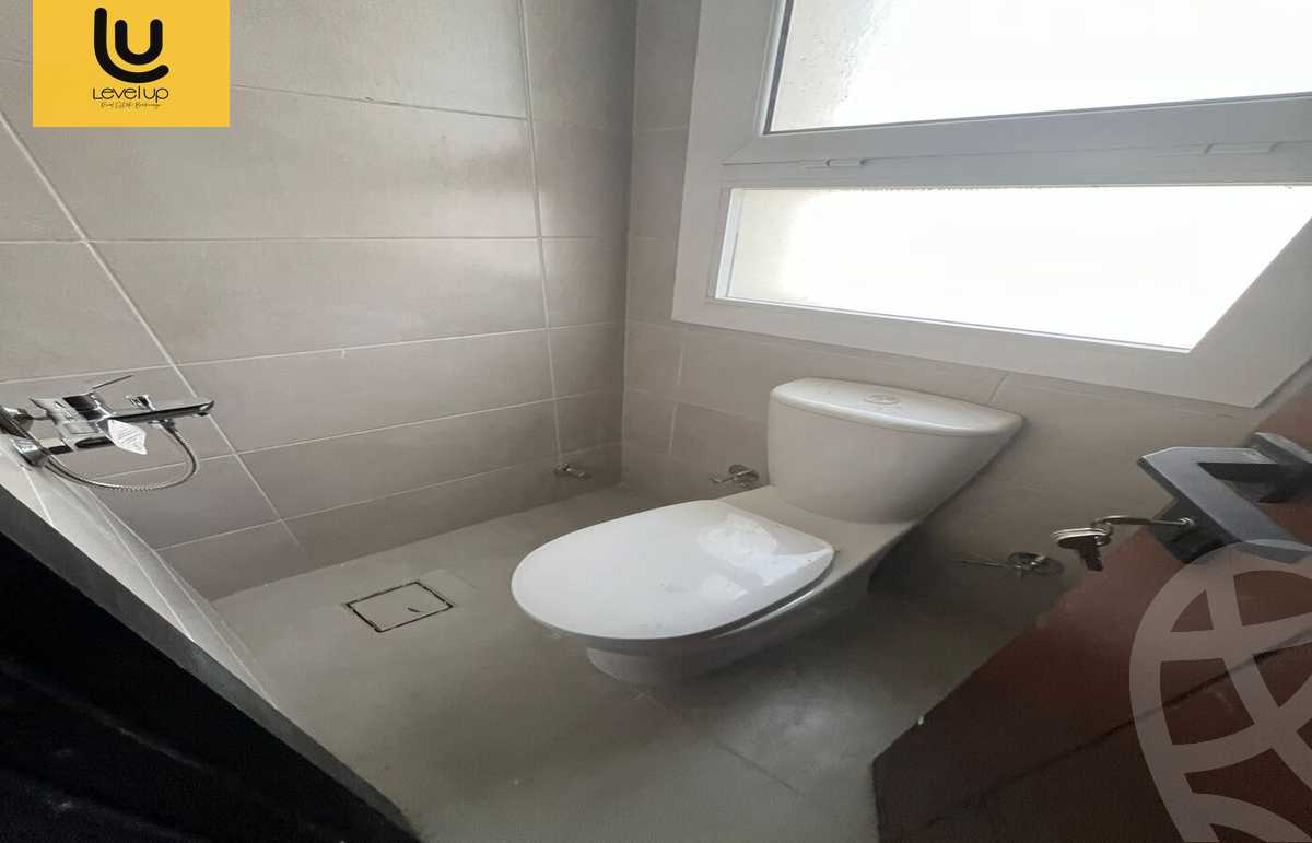 https://aqarmap.com.eg/en/listing/5328950-for-rent-cairo-new-cairo-compounds-hyde-park-centre-ville-hyde-park