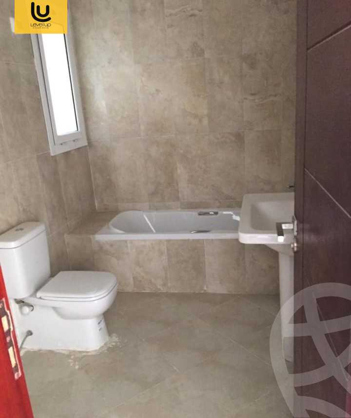 https://aqarmap.com.eg/ar/listing/5388712-for-sale-cairo-new-cairo-compounds-hyde-park
