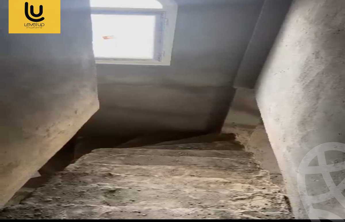 https://aqarmap.com.eg/ar/listing/5388790-for-sale-cairo-new-cairo-compounds-stwn-ryzydns-by-ar-y-llttwyr