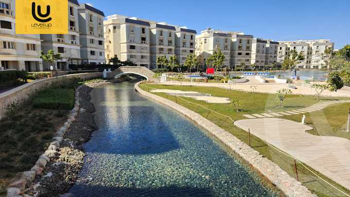 https://aqarmap.com.eg/ar/listing/5389139-for-sale-cairo-new-cairo-compounds-mountain-view-hyde-park
