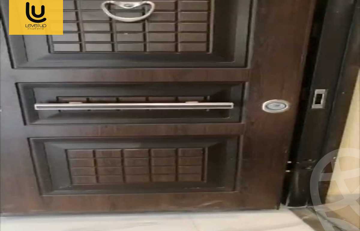 https://aqarmap.com.eg/ar/listing/5389129-for-sale-cairo-new-cairo-compounds-stwn-ryzydns-by-ar-y-llttwyr
