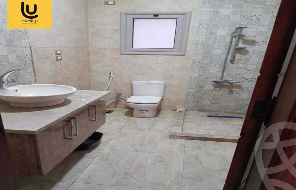 https://aqarmap.com.eg/ar/listing/5416098-for-sale-cairo-new-cairo-compounds-moon-valley