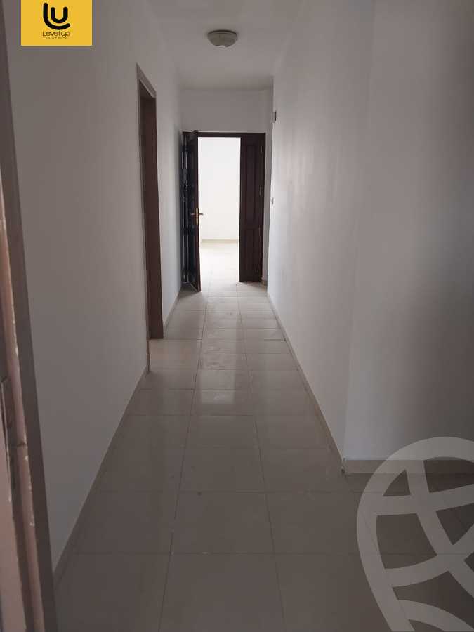 https://aqarmap.com.eg/ar/listing/5420278-for-sale-cairo-new-cairo-lrhb-city-phase-4-mostafa-kamel-st