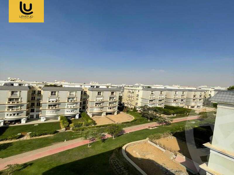 https://aqarmap.com.eg/ar/listing/5435481-for-sale-cairo-new-cairo-compounds-mountain-view-hyde-park
